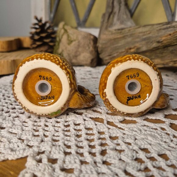 Vintage Squirrel Salt & Pepper Shakers - Picture 9 of 10